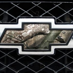 Mossy Oak Graphics – 14010-TS Universal Treestand Auto Emblem Skin – Easy to Install Vinyl Wrap – Fits Any Auto Emblem on Trucks, Cars, or SUVs