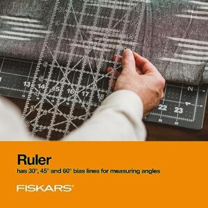 Fiskars Rotary Cutter 3-Piece Set – 45mm Blade Rotary Cutter for Fabric, Self Healing Cutting Mat, and Sewing Ruler – Craft Supplies – White/Gray